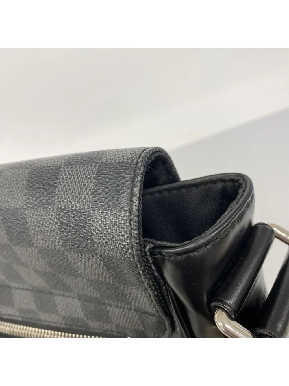 Louis Vuitton Shoulder Bag Damier Graphite District Mmnm Black